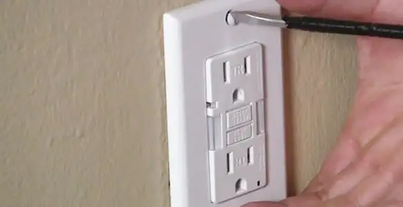 gfc outlets service securing and mounting ground fault circuit interrupter outlet by certified electricians in Memphis, TN