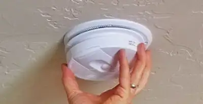 Smoke detector installation service ensuring home safety in Memphis, TN